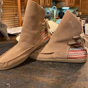 Genuine Leather Sanuk Moccasin Booties …REDUCED!! ✨